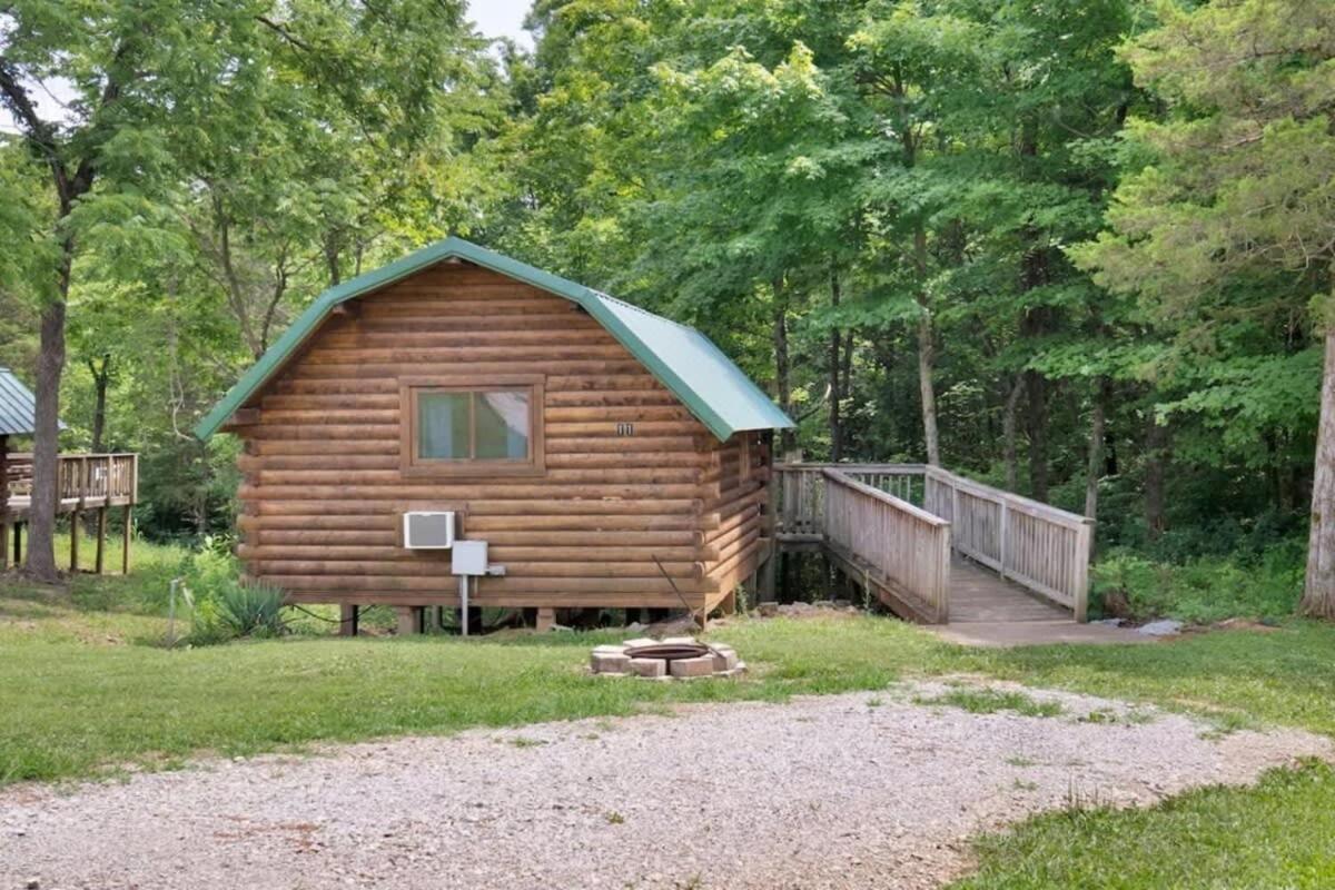 Rustic Cabin With Pool Access Bloomington Luaran gambar