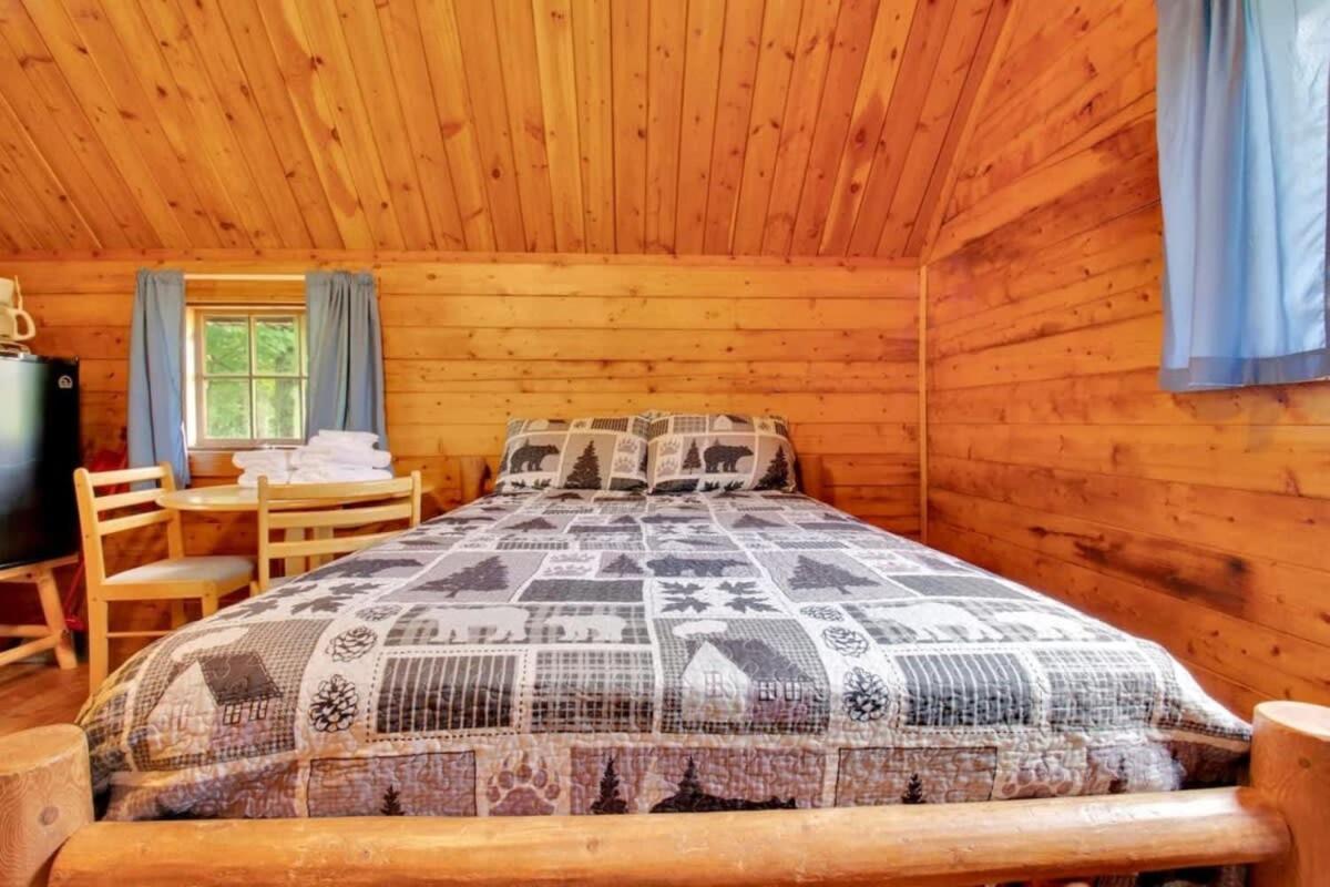 Rustic Cabin With Pool Access Bloomington Luaran gambar