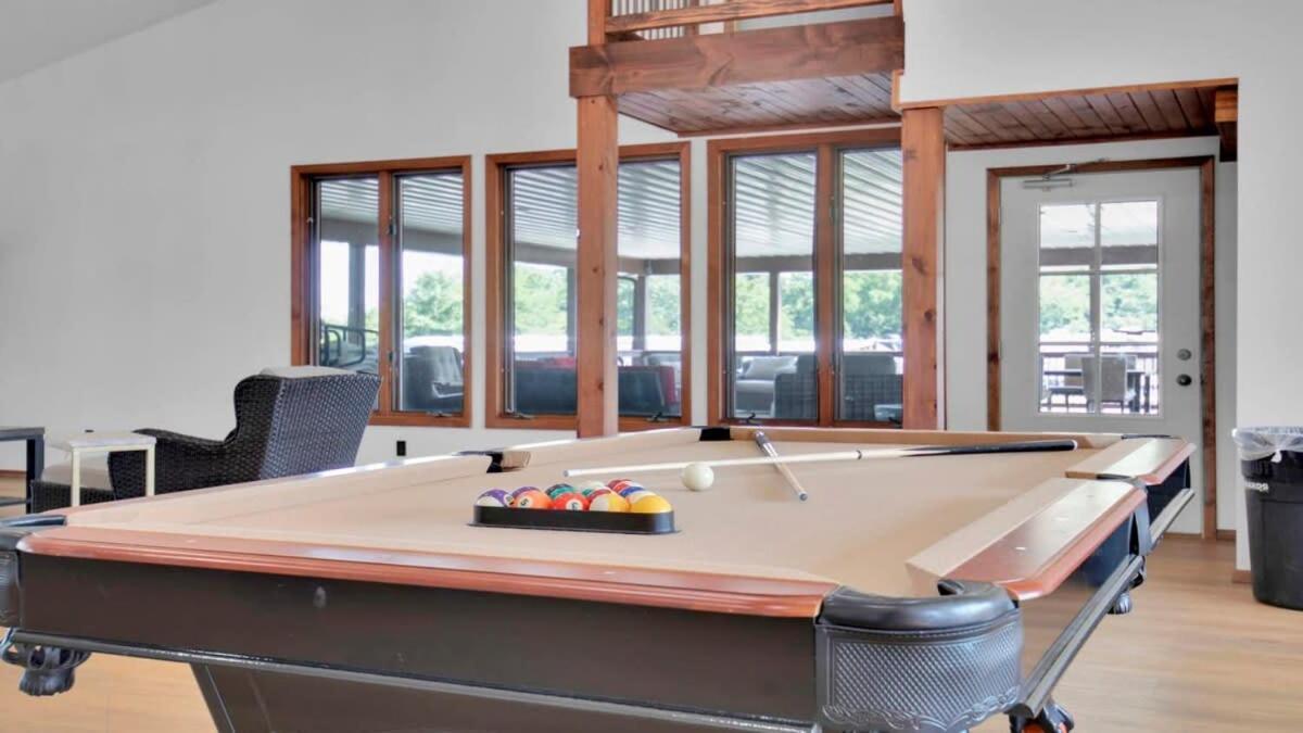 Rustic Cabin With Pool Access Bloomington Luaran gambar